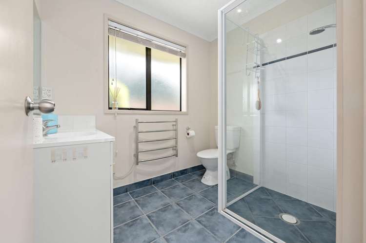 2 Lavenham Place Rototuna North_9