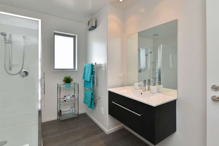 8 Coutts Lane West Melton_17