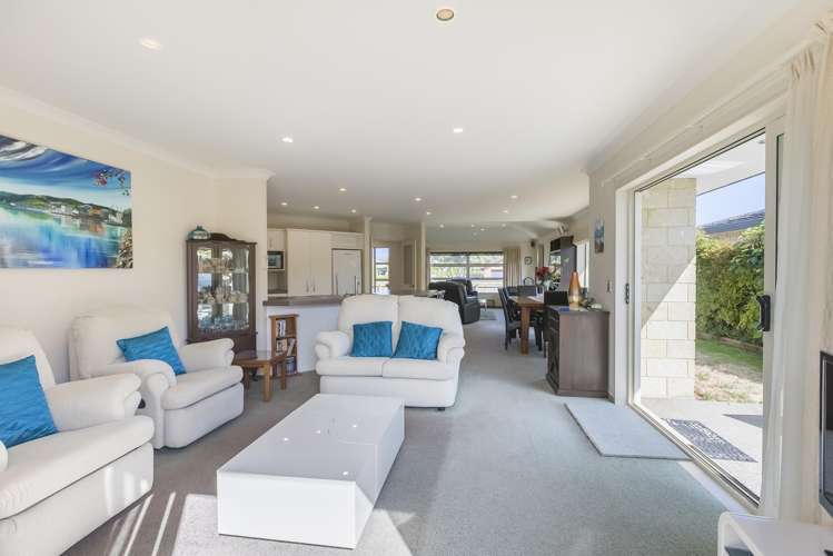 145 Milne Drive Paraparaumu_7