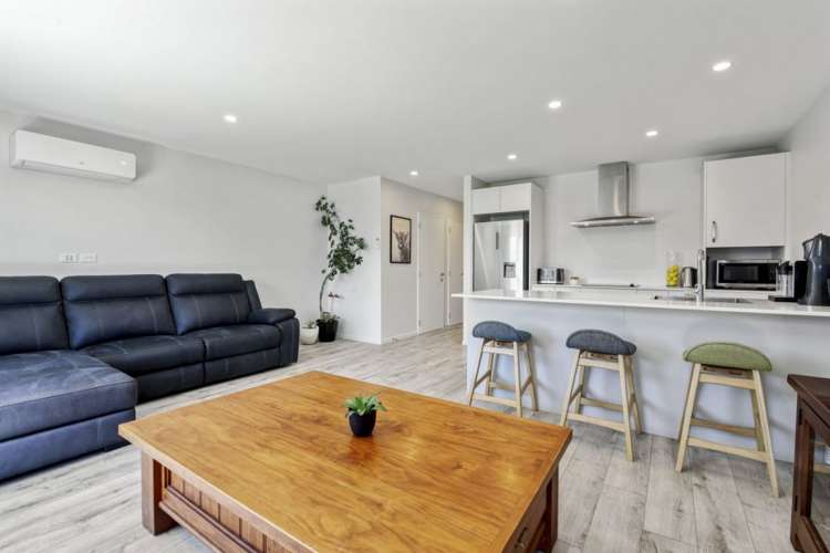 7 McCahon Lane Rolleston_5