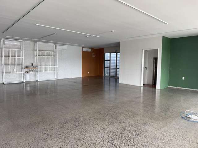 49 Main Road Kumeu_1