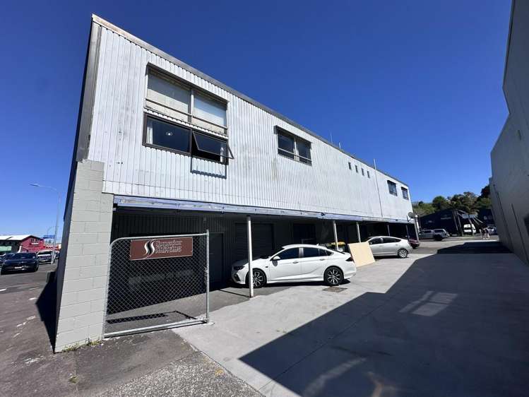 Unit B/25 Birch Avenue Judea_2