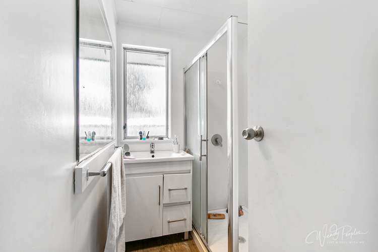 2/3 Cross Street Papakura_11