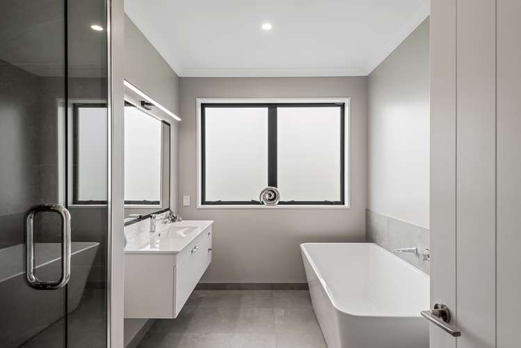 76 Verdeco Boulevard Lincoln_19