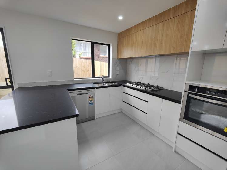 91D Glenmore Road 10698_1