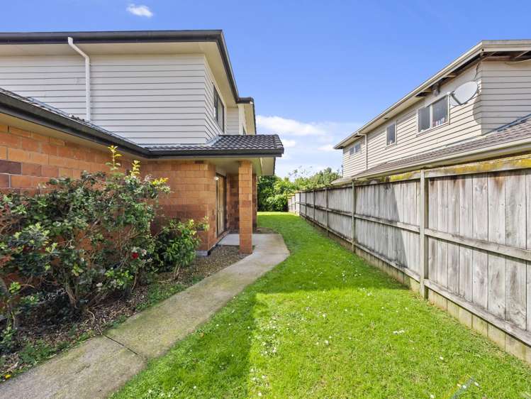 33 Riverglade Parkway Te Atatu South_22