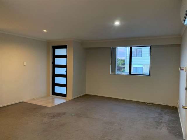 77 Rathmar Drive Alfriston Heights_4