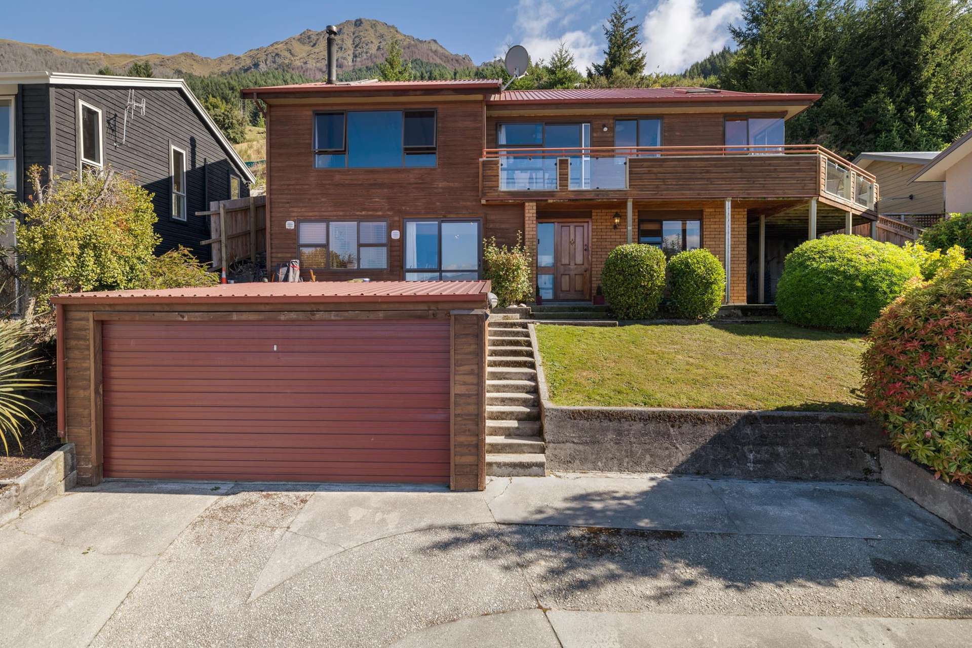 48 Wynyard Crescent Fernhill/Sunshine Bay_0