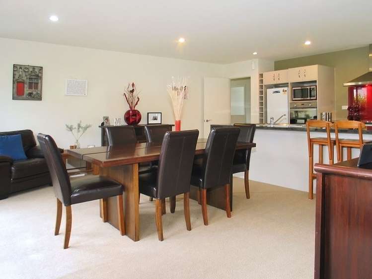 5 Tararua Close Aotea_6