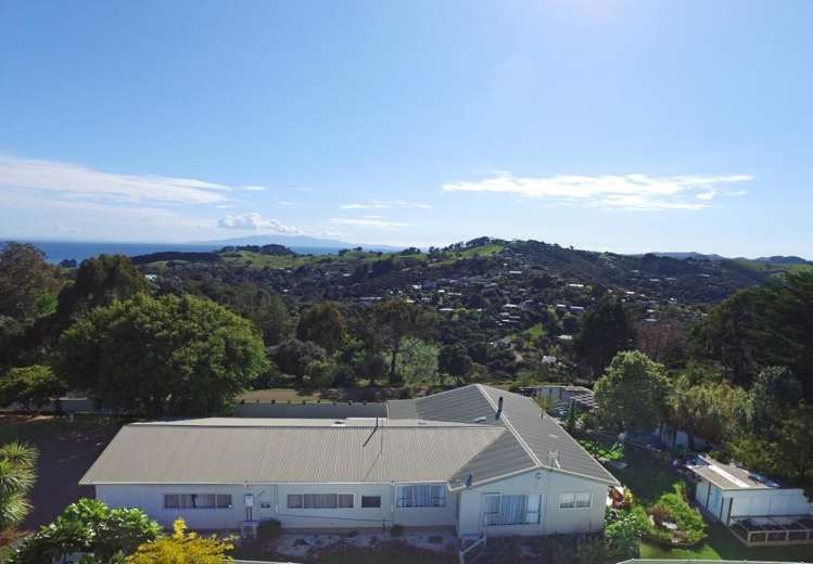 63 Junction Road Oneroa_1