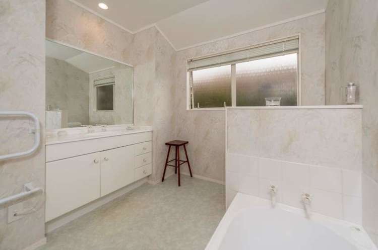 63 Lakeside Drive Orewa_17