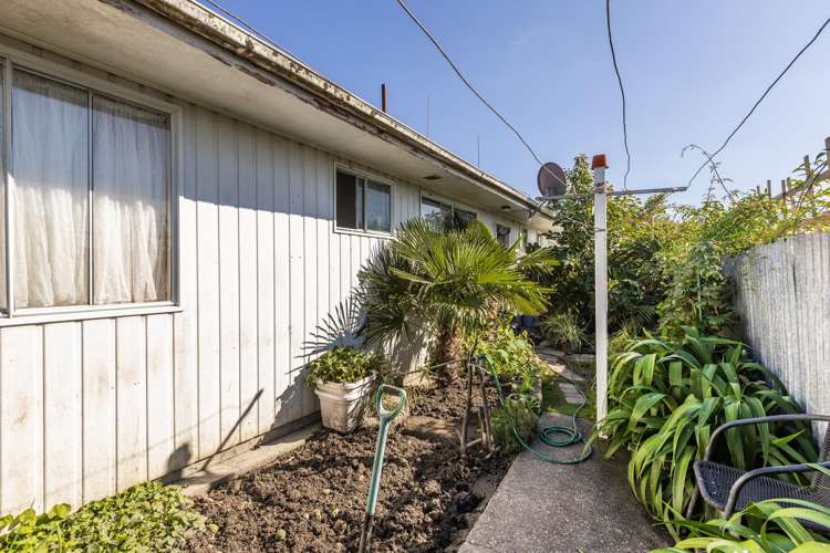 2/88 Guppy Road Greenmeadows_6