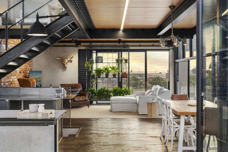 9 Sutherland Avenue_0