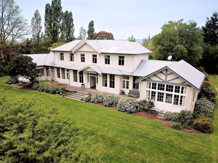 689 Rotherham Road South Rotherham_25