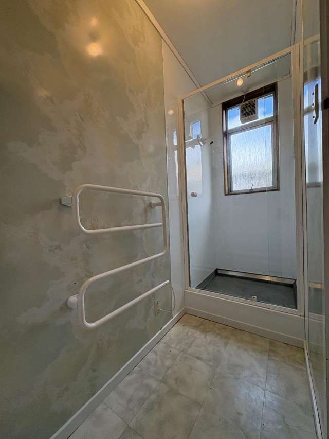 15 Parkland Crescent 11601_3