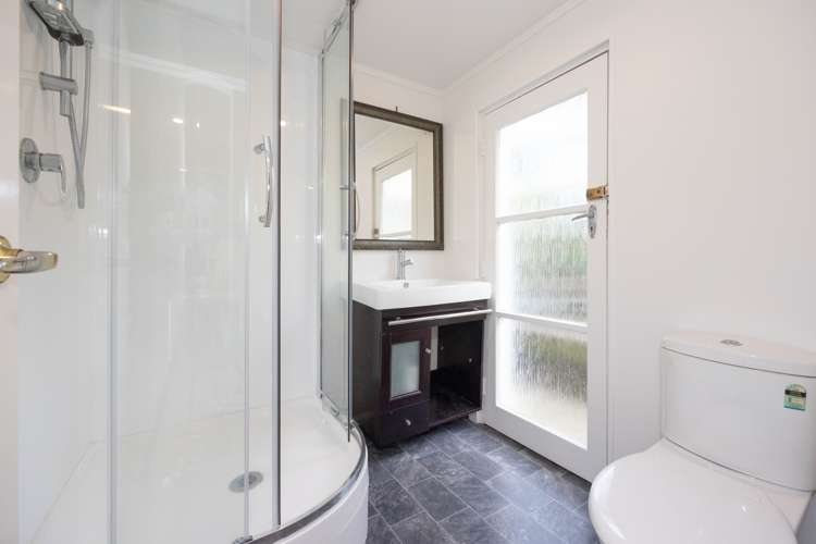 2 Chelsea View Drive Chatswood_17