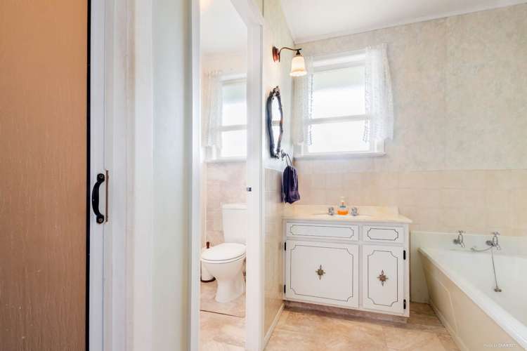 258 Sturges Road Henderson_18