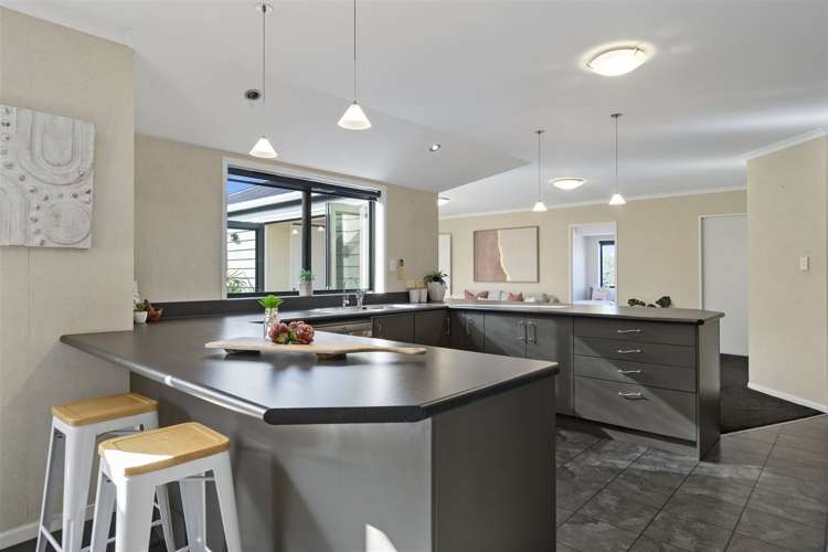 37 Marire Drive Ohauiti_10