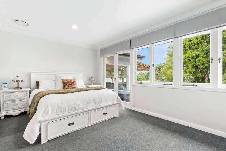 38 Bush Road Waiatarua_17
