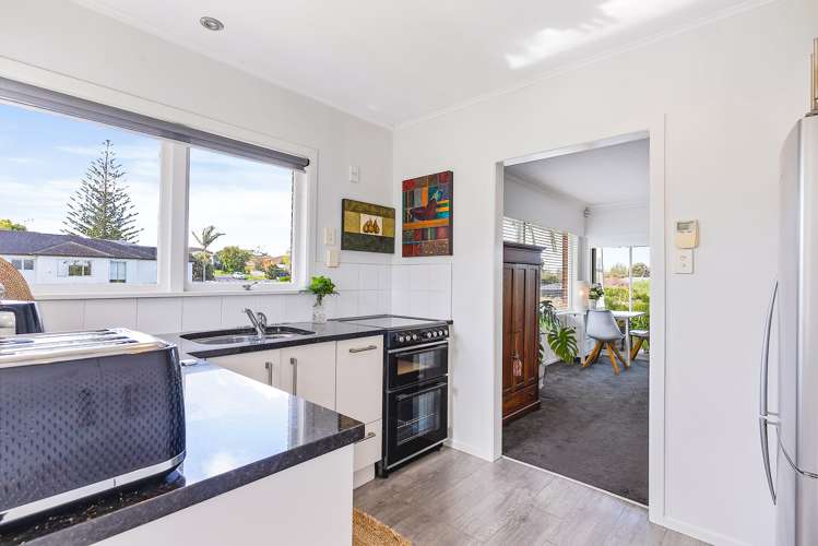 1/15 Meadway Sunnyhills_6