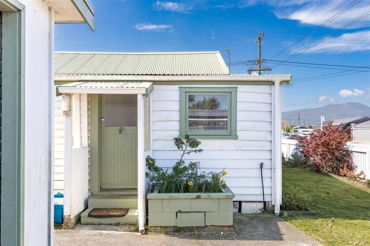 66a and b Peel Street Westport_18