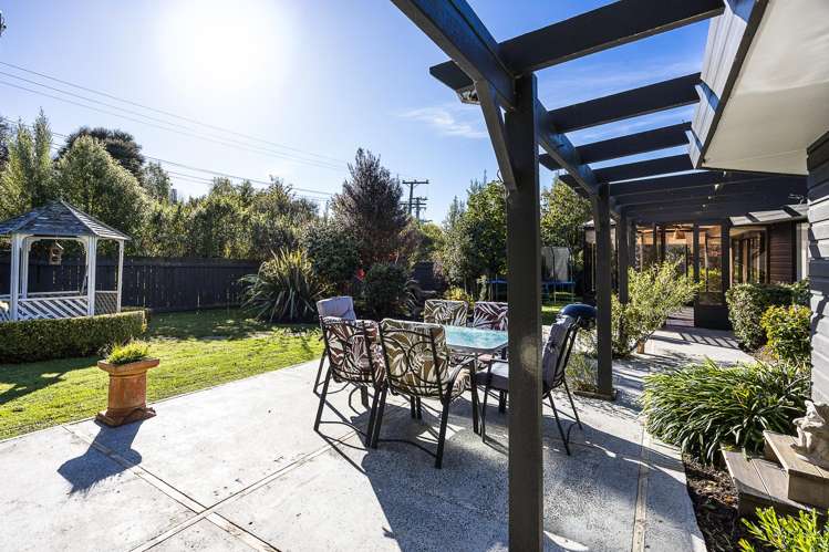 19 and 19a Ettrick Street Glenross_25