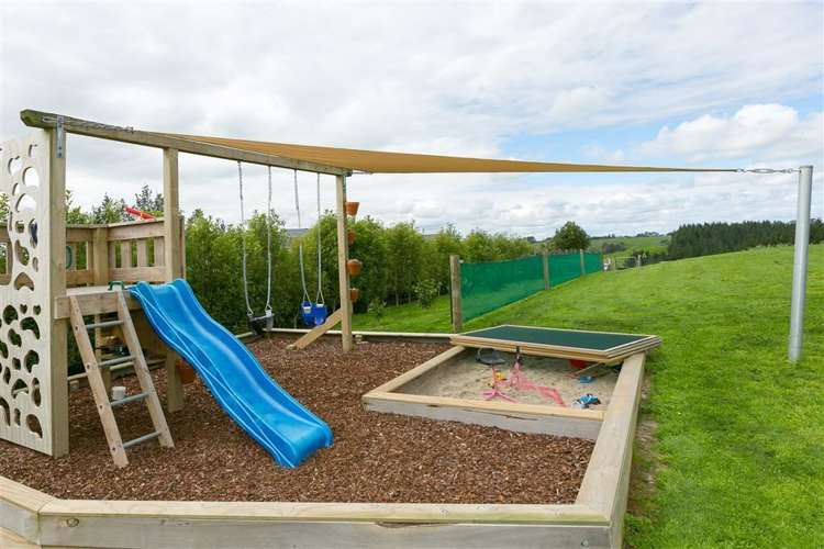 281 Upland Road Tarurutangi_15