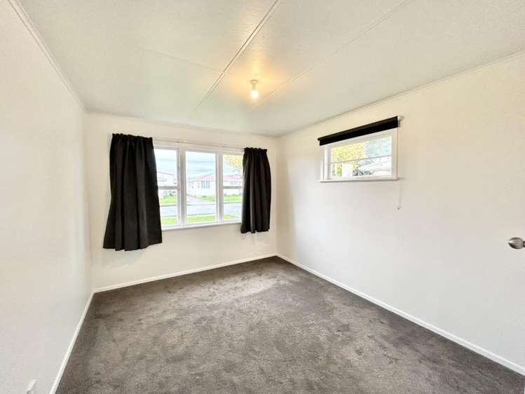 16 Shamrock Street 10516_8