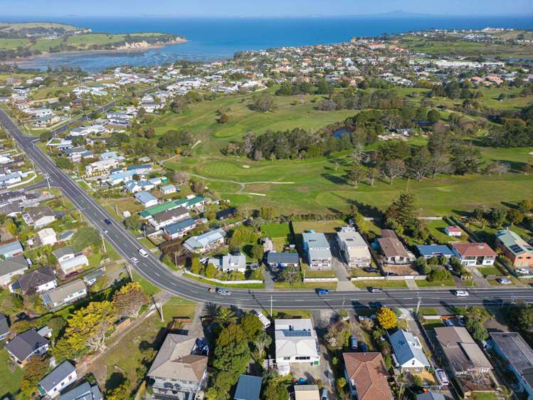 1358 Whangaparaoa Road Army Bay_11