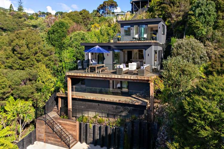 12 Victoria Road North Onetangi_15