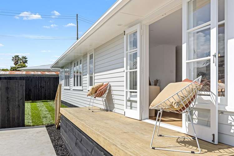 2/15 Hamurana Road Te Atatu Peninsula_18