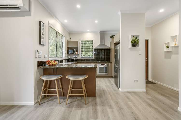 34 Greenbough Lane Greenhithe_4