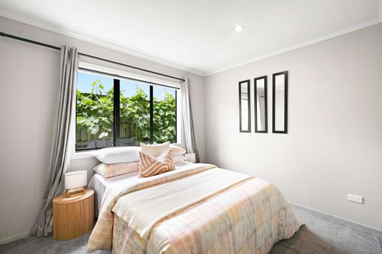 10 Farleigh Close Huntington_20