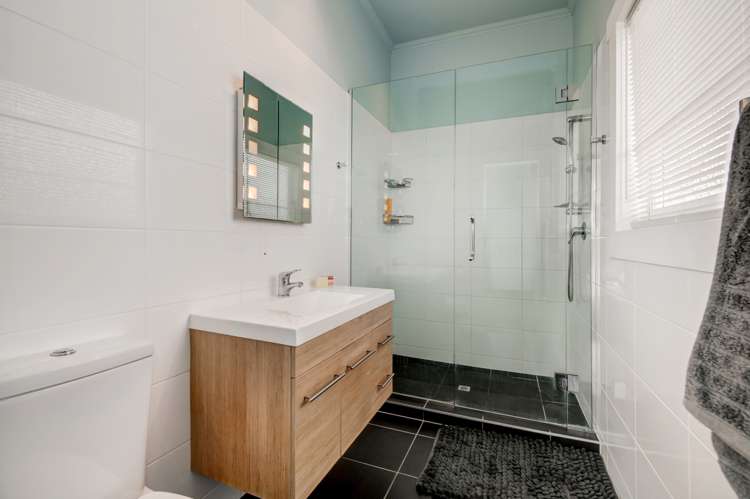 11 Burne Road Waitoki_43