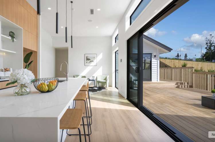 17 Awanui Road Red Beach_5