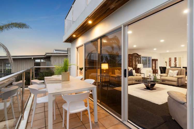 2/25 Churchill Road Murrays Bay_35