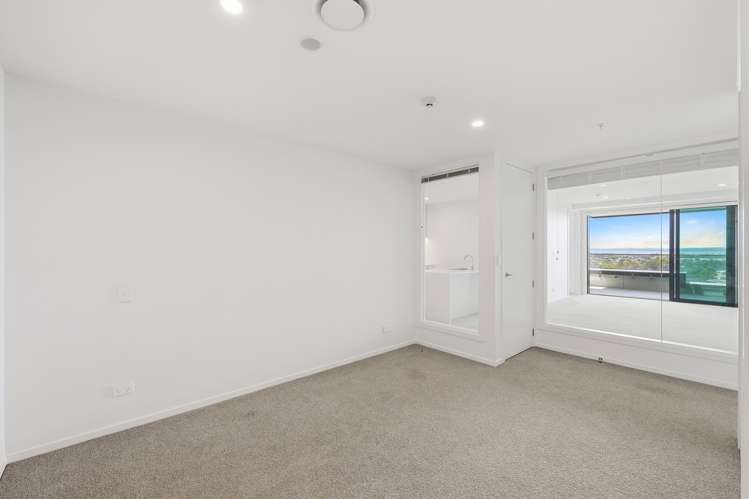 904/8 Waikumete Road Glen Eden_19