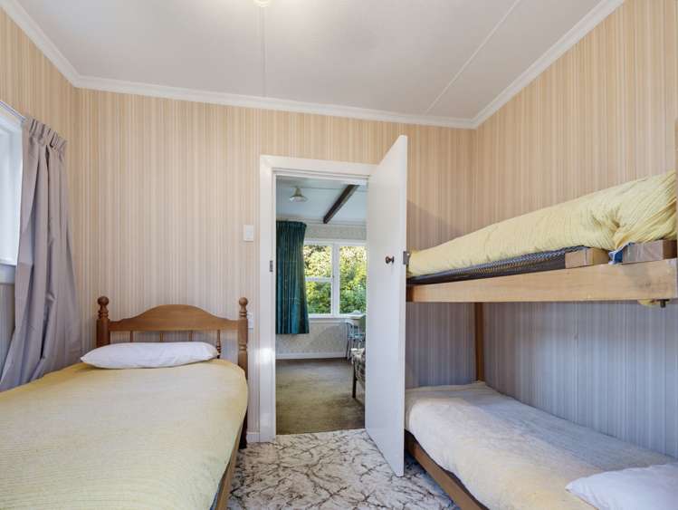 14 Wilson Road Pounawea_9