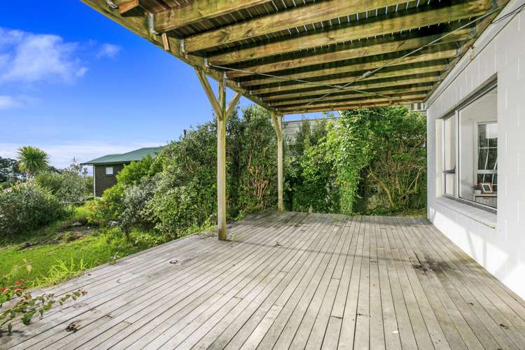 65 Churchill Road Murrays Bay_14
