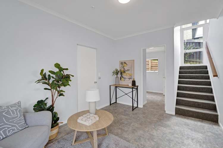 10 Fairview Place Westown_10