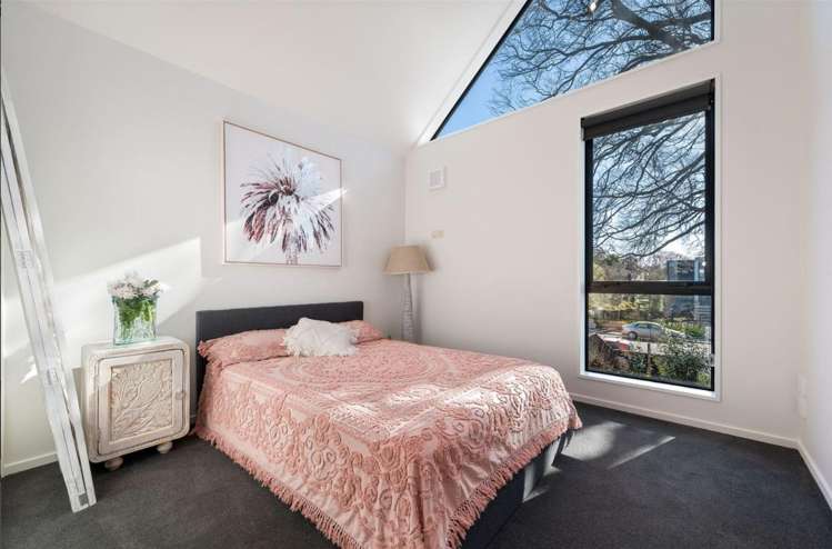 2/66 Innes Road Merivale_7