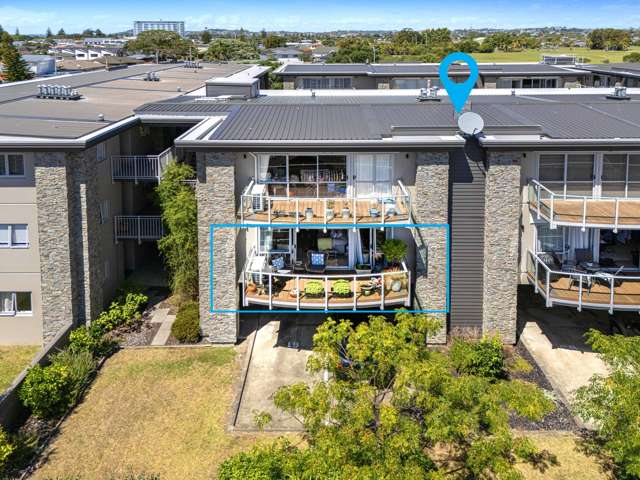 206/252 Centreway Road Orewa_1