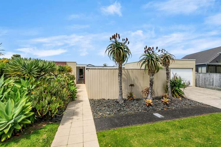 58 Settlers Grove Orewa_3