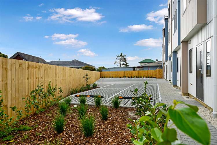 4/2 Abbotleigh Avenue Te Atatu Peninsula_12