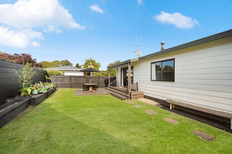 71B Campbell Street Leamington_17