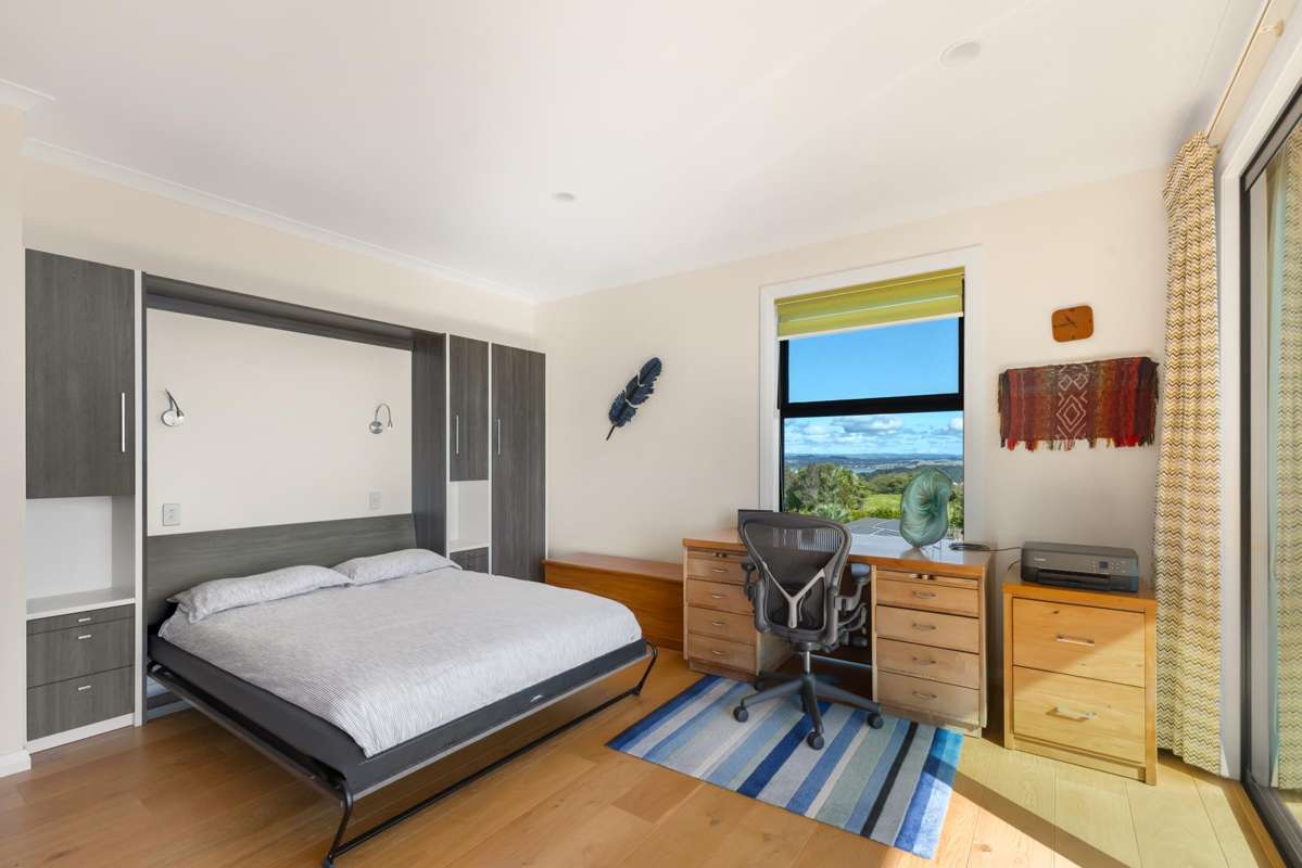 47 and 49 Russell Heights_5