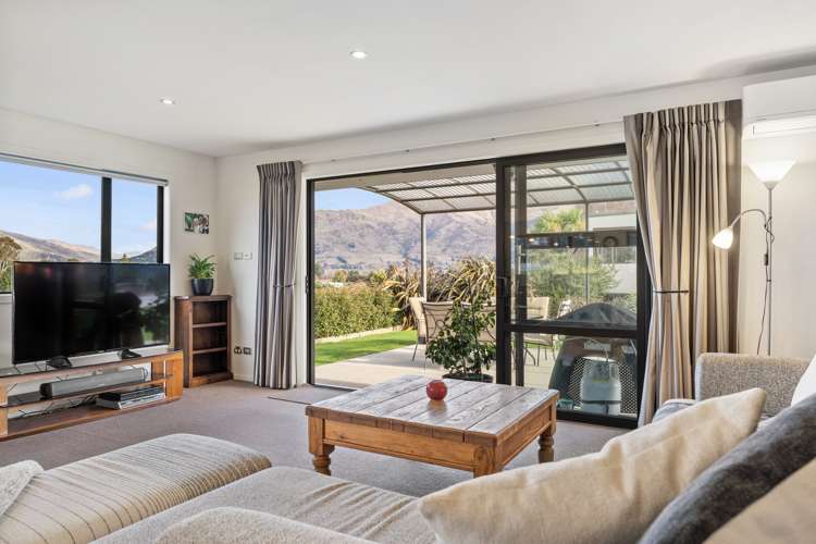 20 Mount Iron Drive Wanaka_11