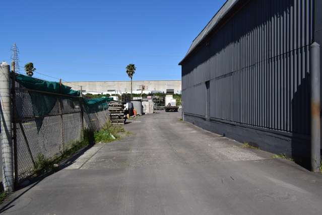 Profile on Neilson St with 1700 sqm yard