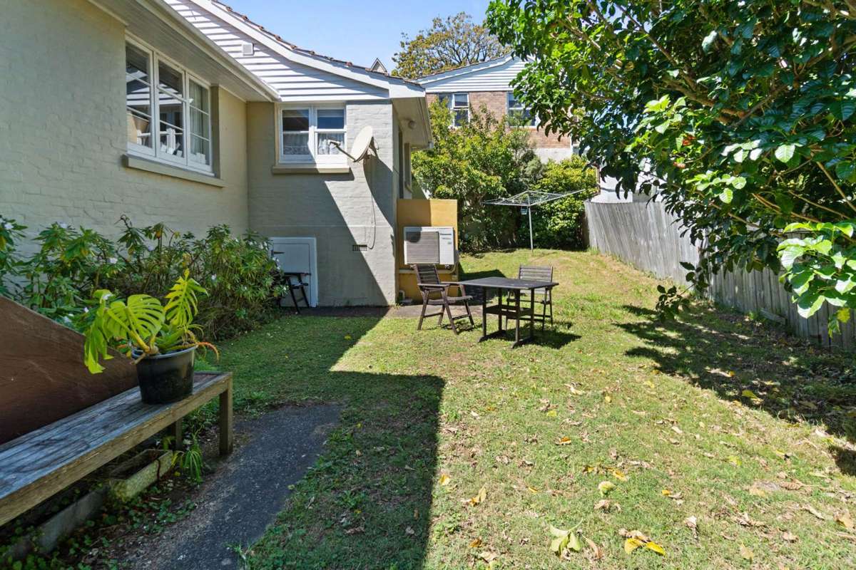 1-4 & 5-8/441 Dominion Road_3