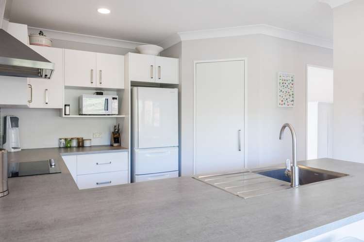 15 Marlowe Drive Leamington_9